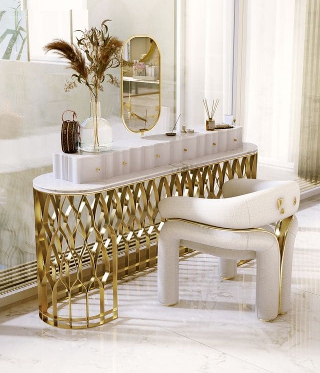 golden-opulence:-a-fusion-of-modern-and-sculptural-design-6