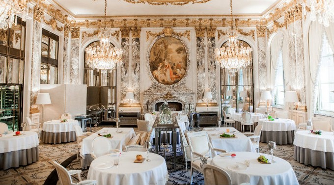 Guide-to-Paris-Luxury-Restaurant-Le-Meurice