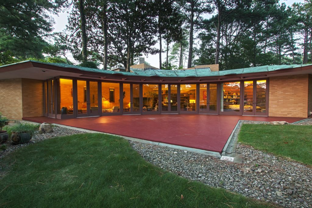 5 Must-See Frank Lloyd Wright Buildings in the South