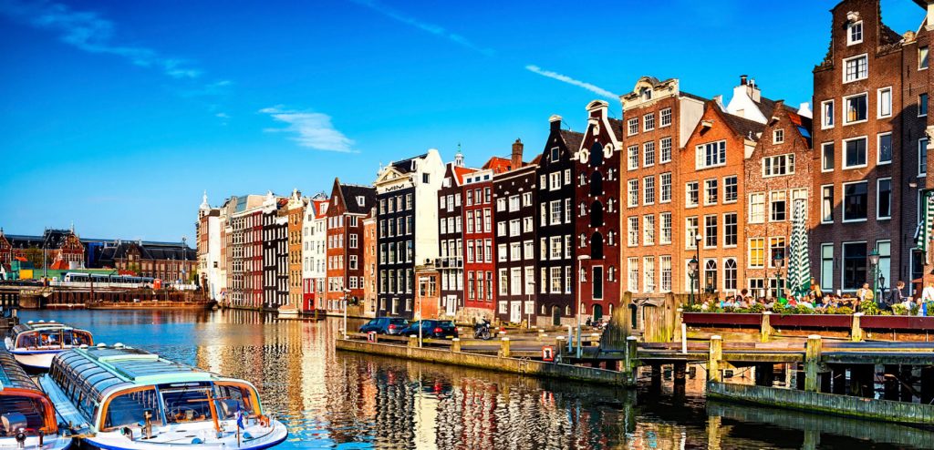 Top 5 Destinations To Travel This Fall