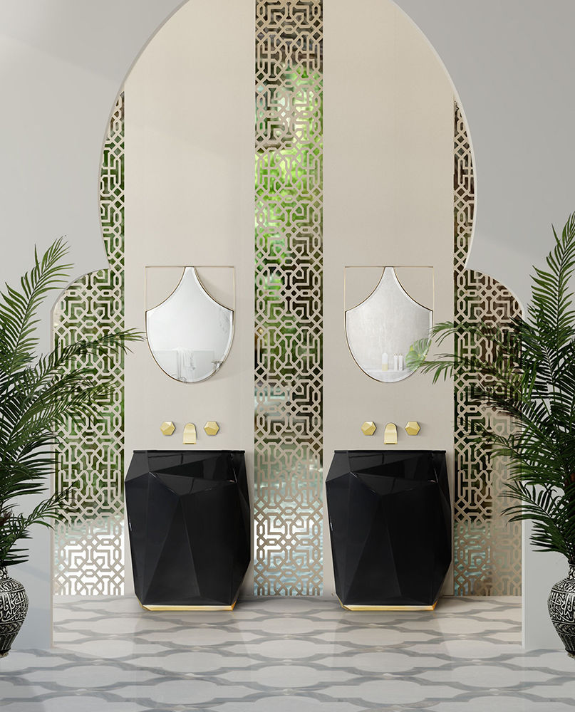 King bathroom with Diamond Freestanding and Diamond Towel Rack