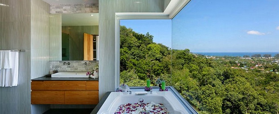 Top 10 beautiful bathroom with a view