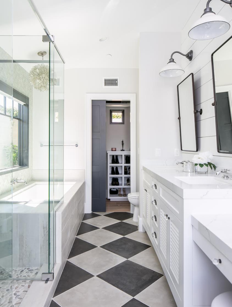 10 Contemporary Bathroom Interior Projects from Nate Fischer