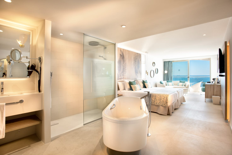 Proffetional Group: Luxury Bathroom Ideas