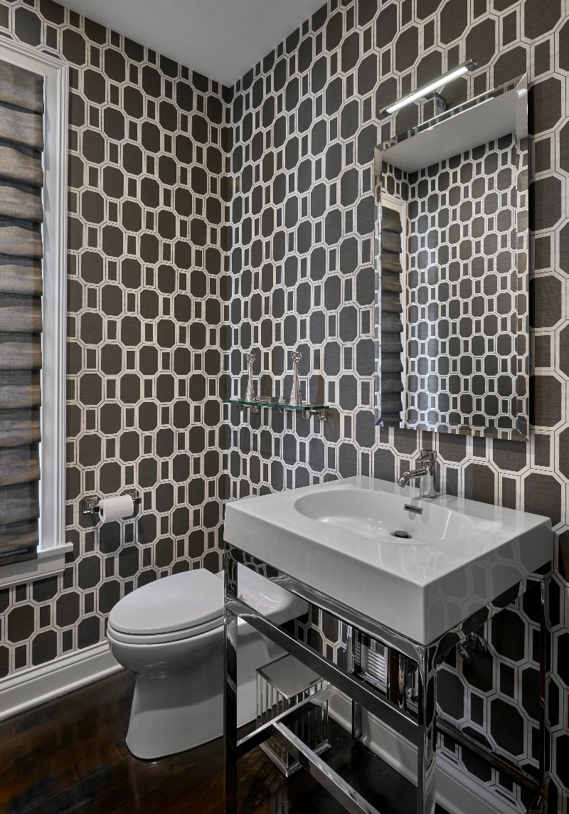 Modern Toilet with exquisite pattern wallpaper, Interior Design Project by Lauren Coburn