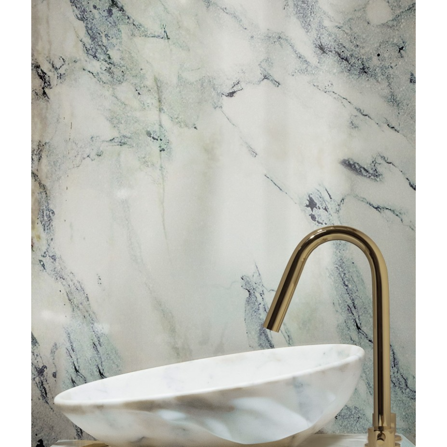 BATHROOM DETAIL WITH SILK VESSEL SINK AND ORIGIN THREE-HOLE MIXER TAP