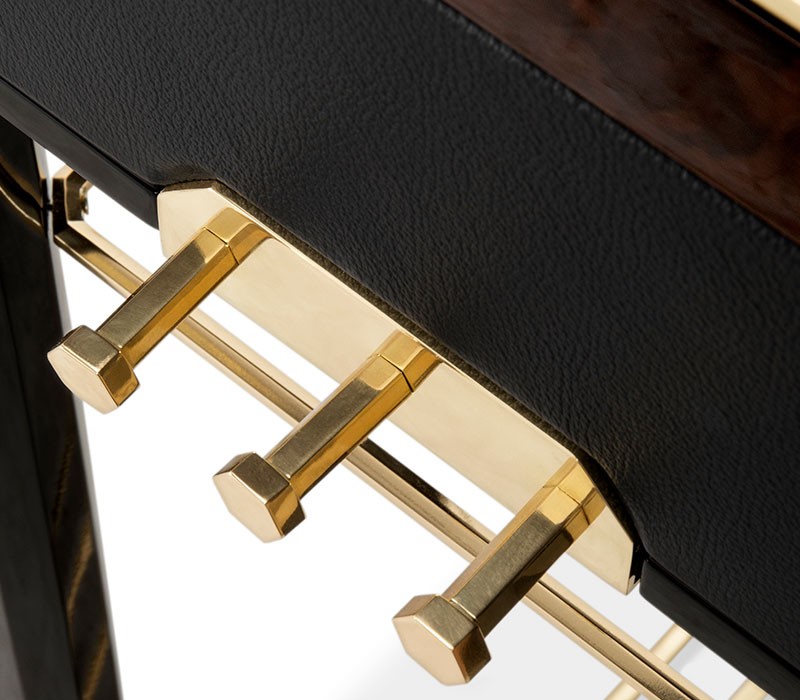 Waltz Valet Stand With A Luxurious Modern Design-4