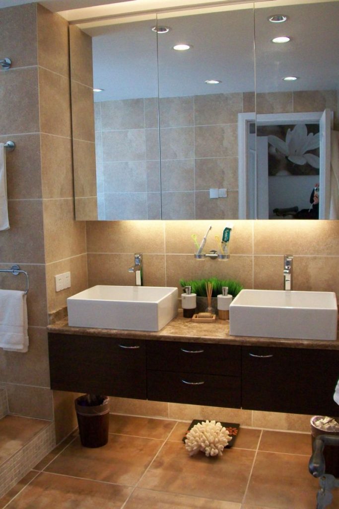 20 Fabulous Bathroom & Closet Designs from Shanghai Interior Designers
