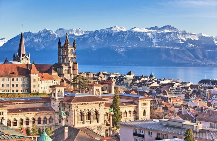 Top 20 Bathroom Ideas from Geneva Interior Designers