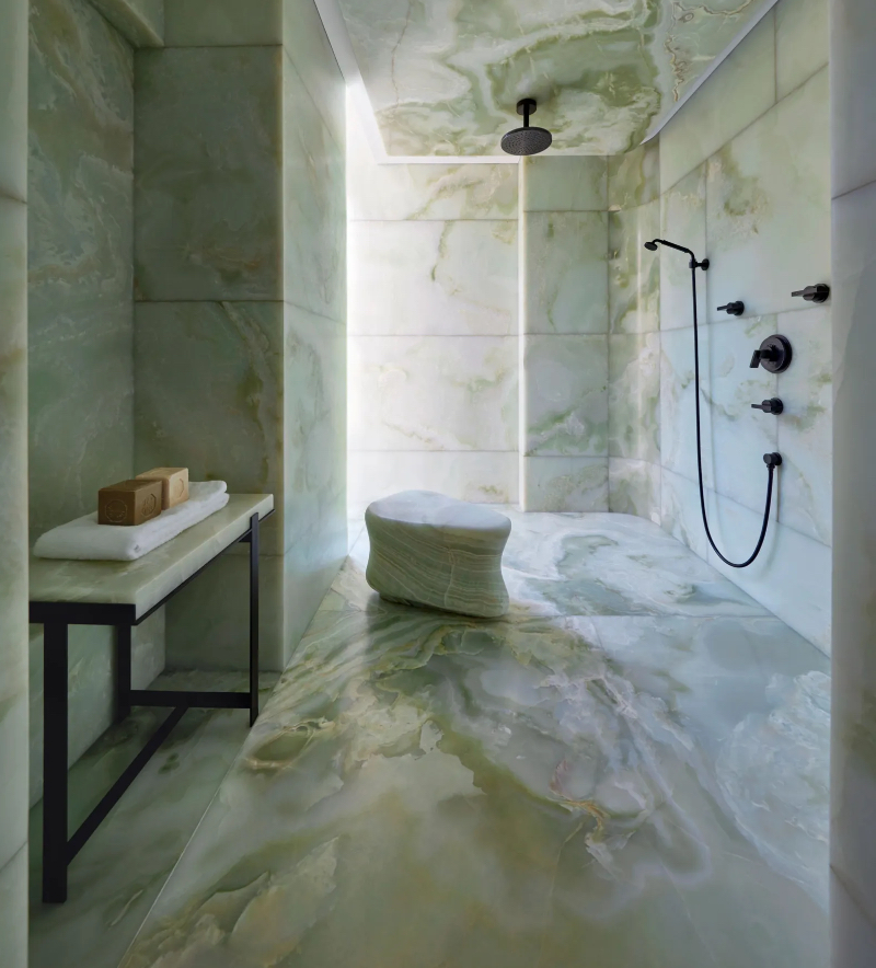 Fascinating Bathrooms from the best Interior Designers of Paris