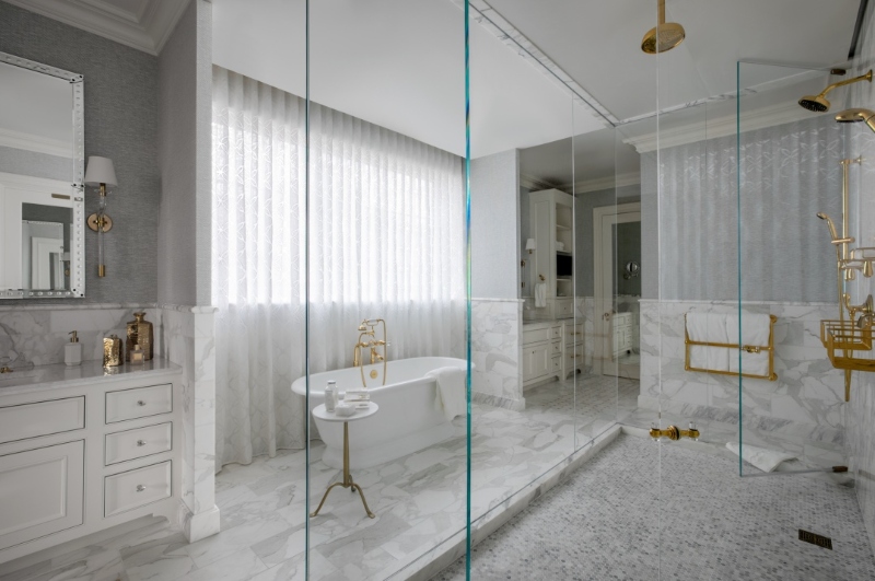 Contemporary and luxurious Bathroom Interior Design by Tom Stringer
