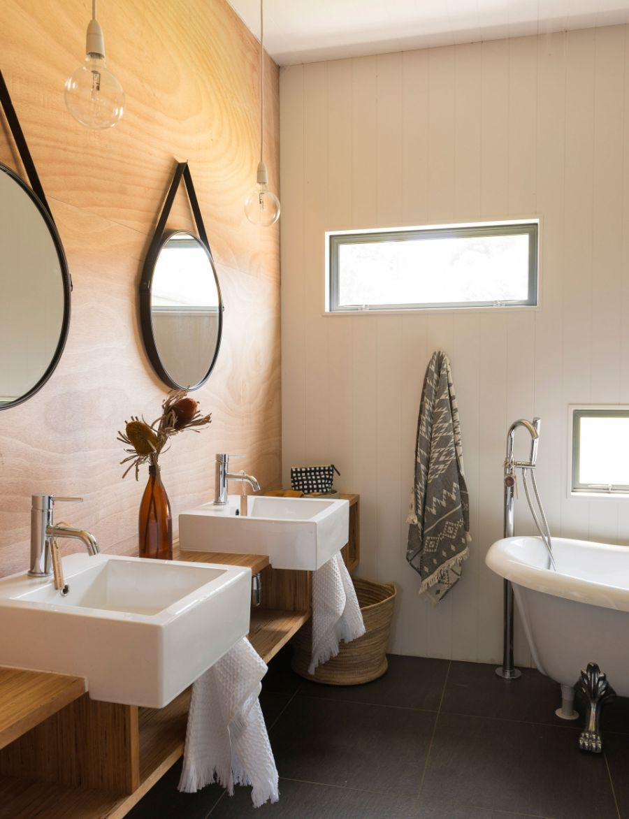 Modern Bathroom Decor: Wintery Looks to Improve Your Bathroom