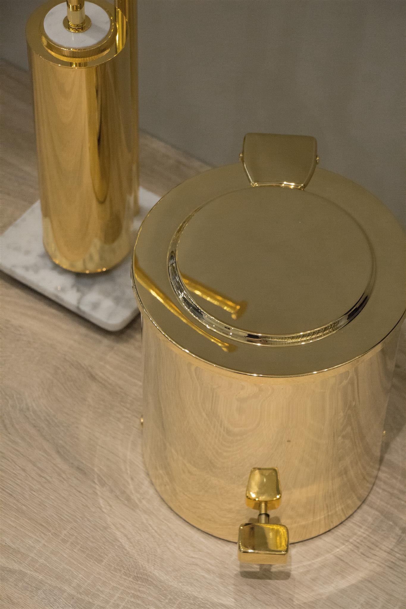 Salone del Mobile 2018 Salone del Mobile 2018: The First and Second Day In Pictures f0095815 e126 419f 803e 932a6e28145d