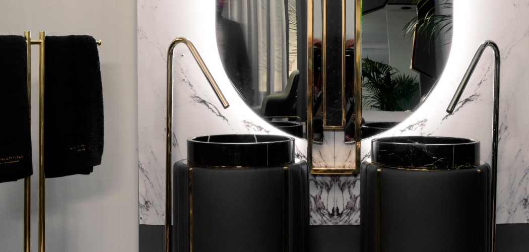 Black and Gold Bathroom Design 5 Pieces to Support this Combo
